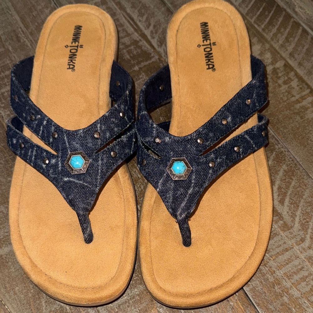 Like new,Minnetonka blue denim sandals/w gem /stud accent-.Size 10.